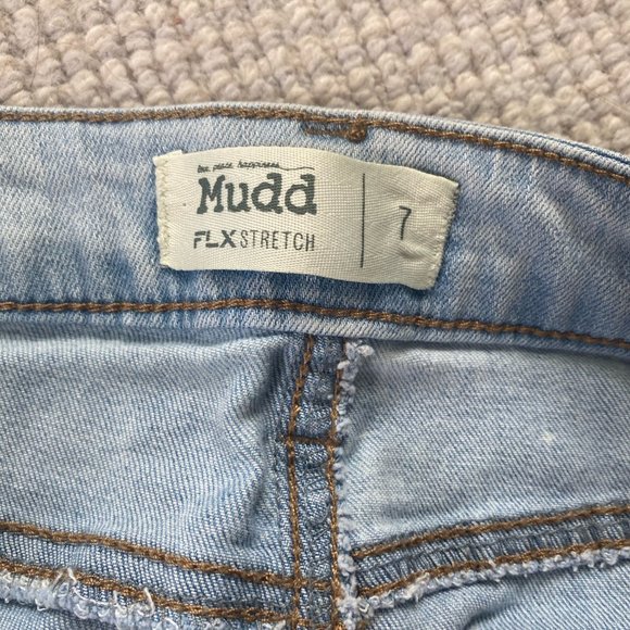 MUDD Mini Jean Skirt - Picture 2 of 3